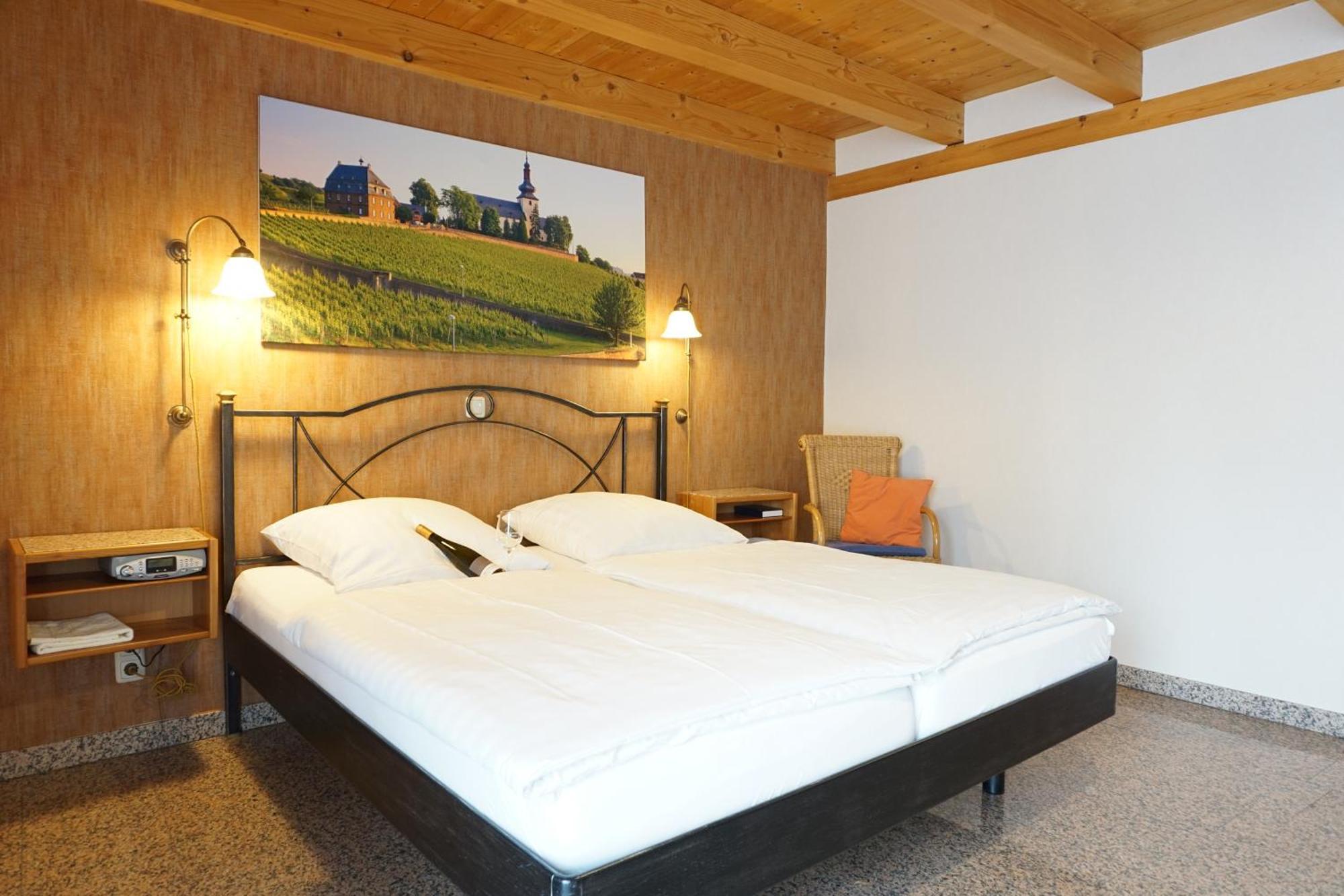 Weingut & Gaestehaus Julianenhof Nierstein Luaran gambar